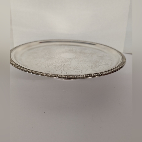Silverplate Pedestal Cake Platter. - Picture 2 of 5